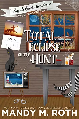 Total Eclipse of The Hunt: A Cozy Paranormal Romance Mystery