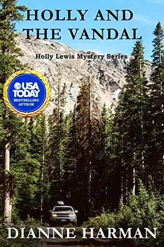 Holly and the Vandal: Holly Lewis Mystery Series