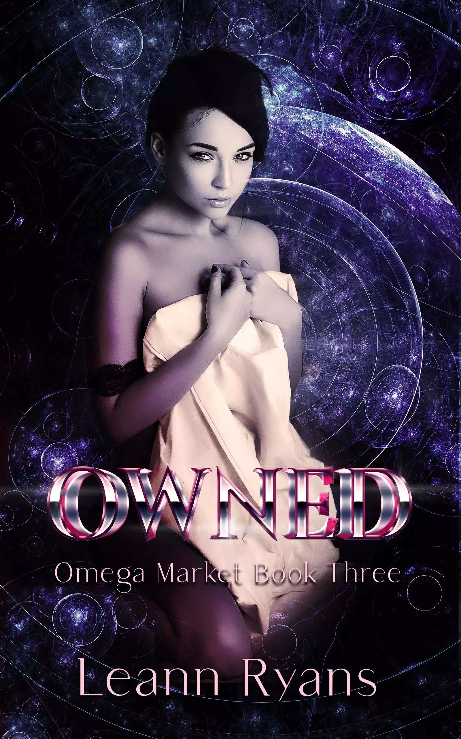 Owned: An Alien Omegaverse Romance